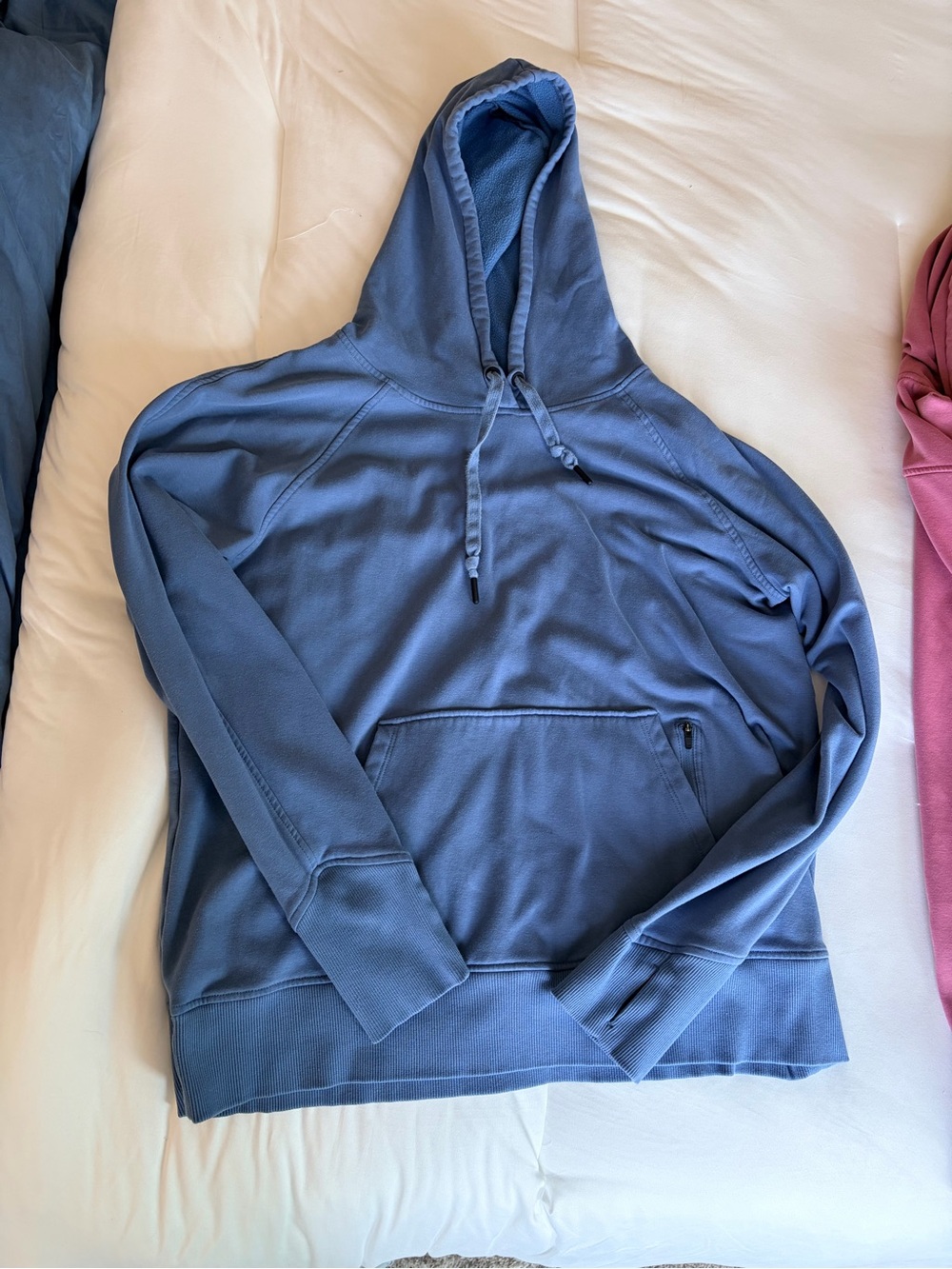 We Wander Set of Women’s Hoodies in Blue and Pink - Picture 3 of 9
